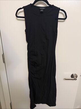 Club Monaco Black Sleeveless Ruched Midi Dress